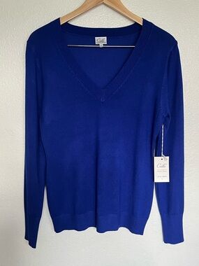 Cielo Women's V-Neck Sweater in Cobalt Blue